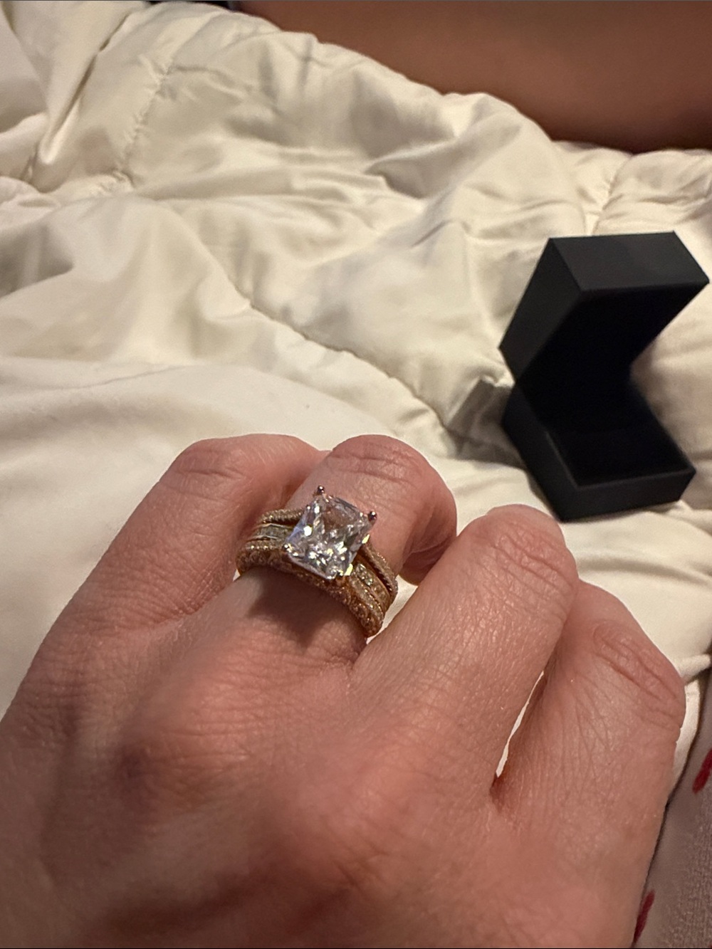 Engagement/wedding ring set. - Picture 6 of 6